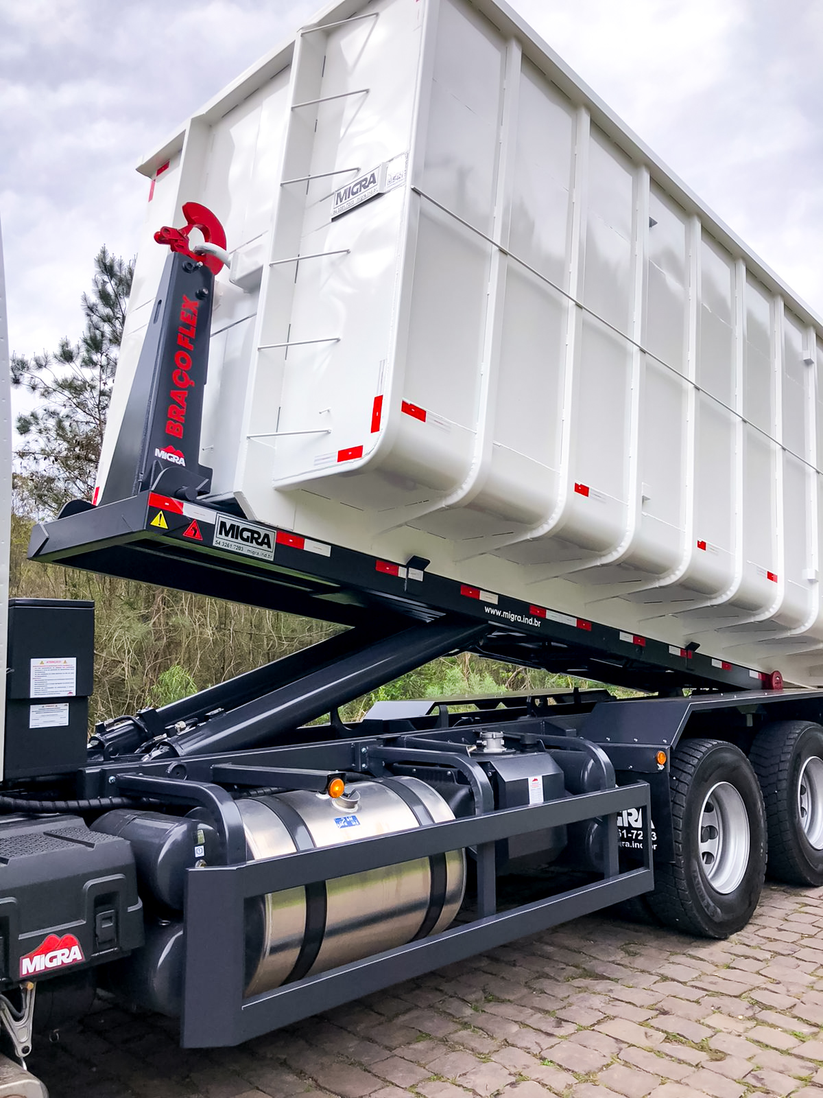 Caçambas Basculante